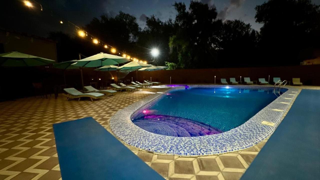 Barhat Hotel & Spa Taraz Luaran gambar