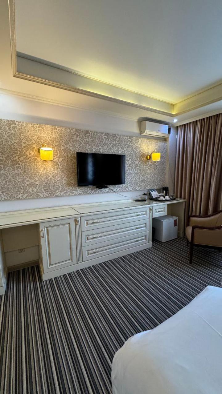 Barhat Hotel & Spa Taraz Luaran gambar