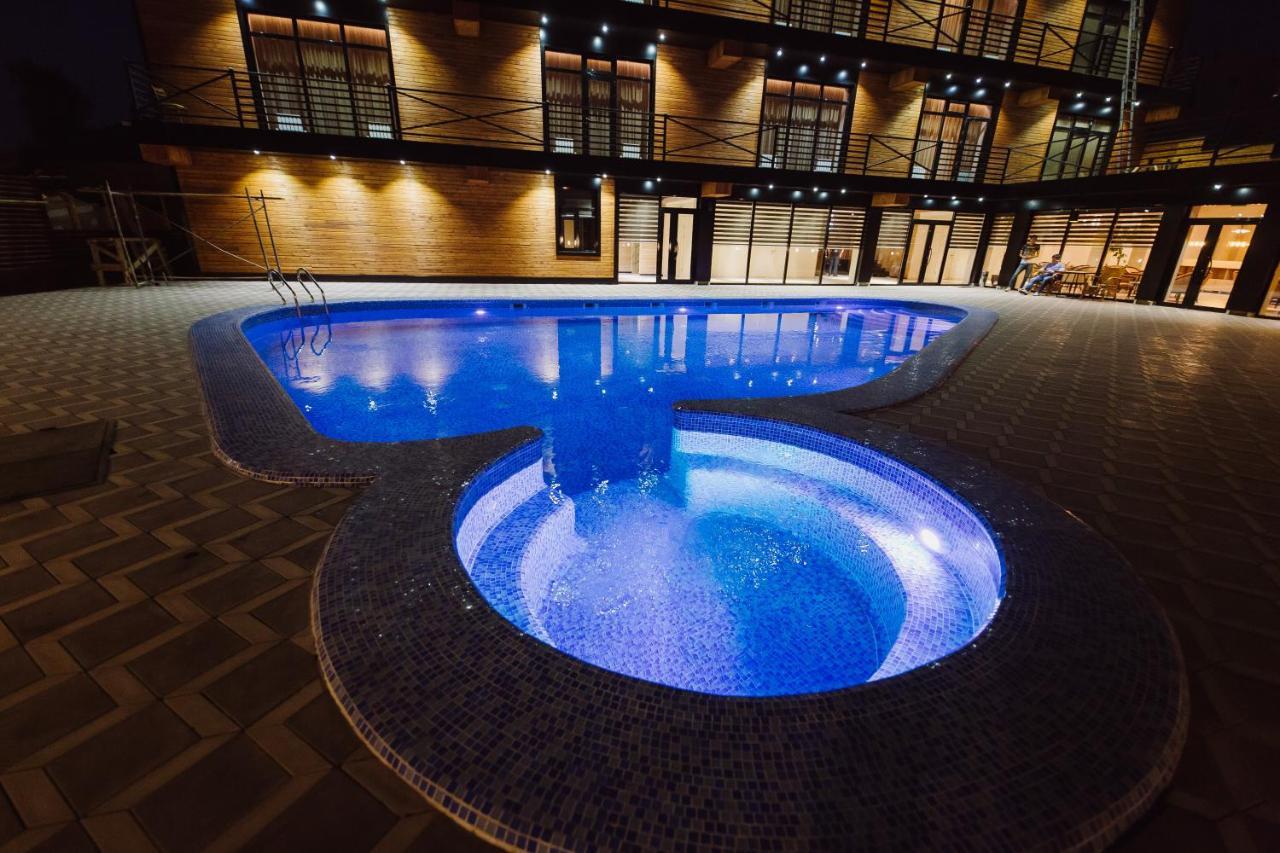 Barhat Hotel & Spa Taraz Luaran gambar